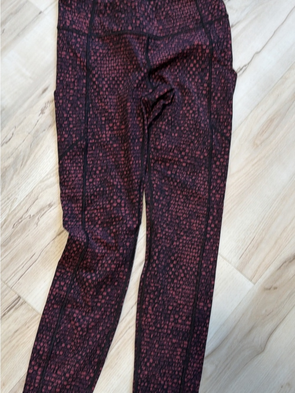Lululemon Maroon Patterned Active Leggings